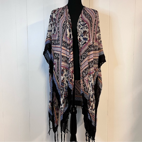 Beautiful Boho Kimono - Picture 1 of 3